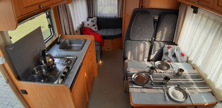 Wnętrze kampera Fiat Ducato II Burstner