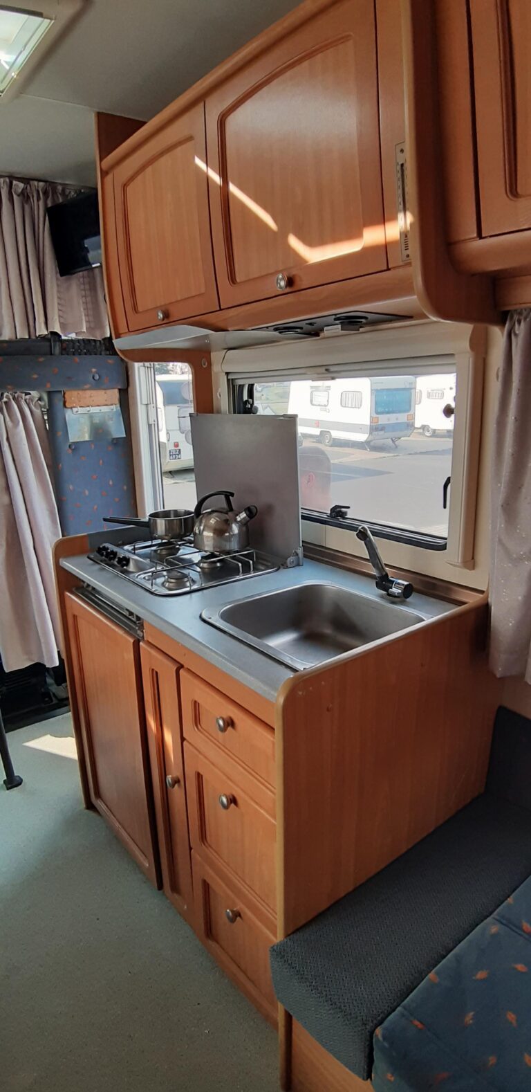 Wnętrze kampera Fiat Ducato II Burstner