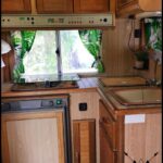 Wnętrze kampera Peugeot J5 Pilote